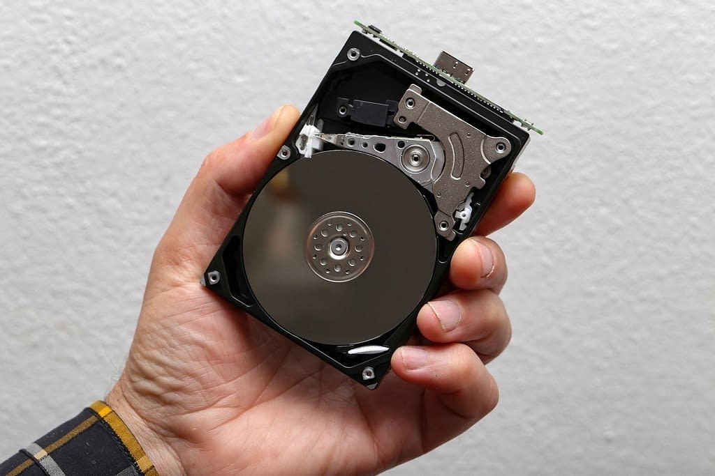 SSD vs. HDD Which is a Better Choice? TeraDrive